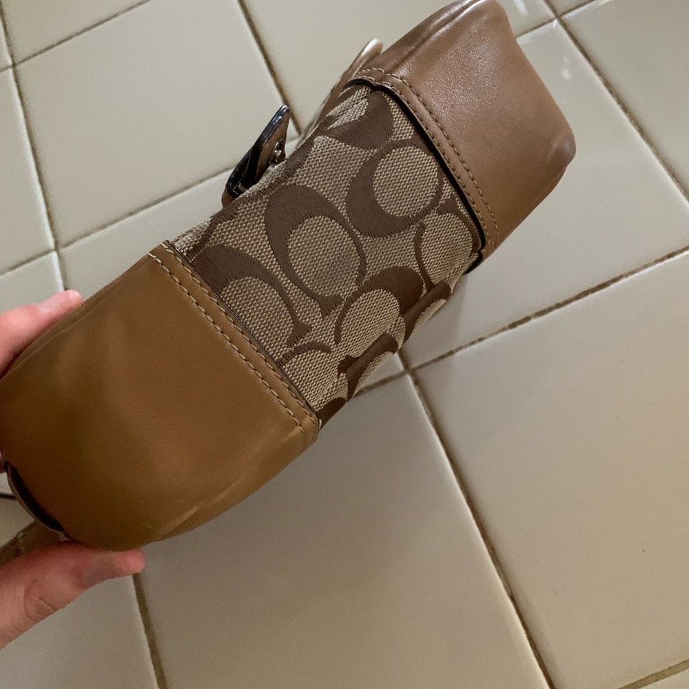 Coach Authentic Crossbody Shoulder Ripped! - Picture 7 of 12